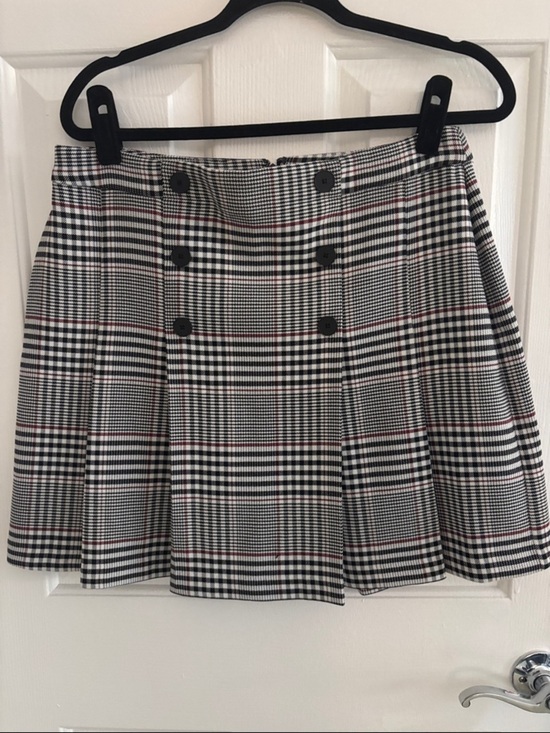 Ann Taylor Dresses & Skirts - Ann Taylor Black & White Plaid Double-Button Skater Skirt
